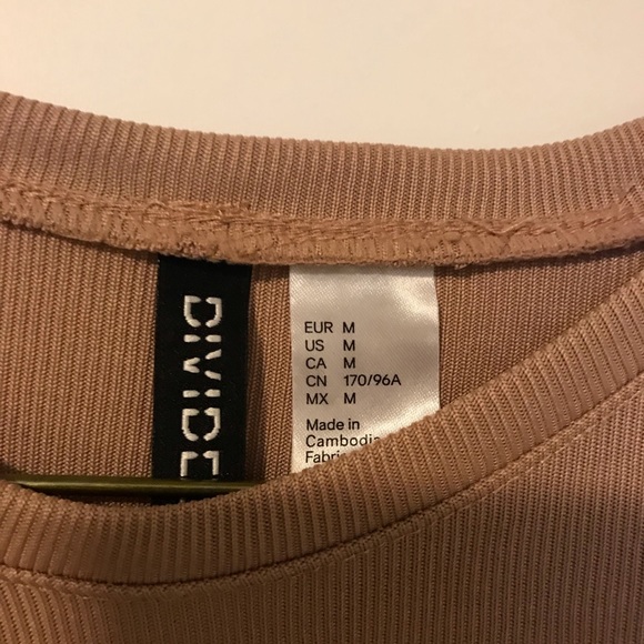 Cute cutout long sleeve - Picture 2 of 2